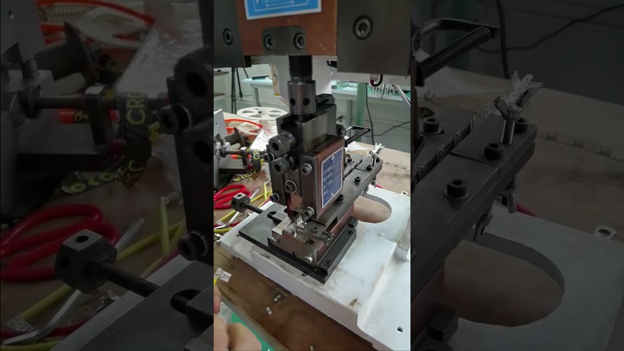 2T Terminal Machine with Flag Mold for Crimping Flag Terminals